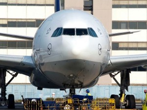 Lufthansa sfida i gds Fee da 16 euro sui ticket Lufthansa sfida i gds Fee da 16 euro sui ticket